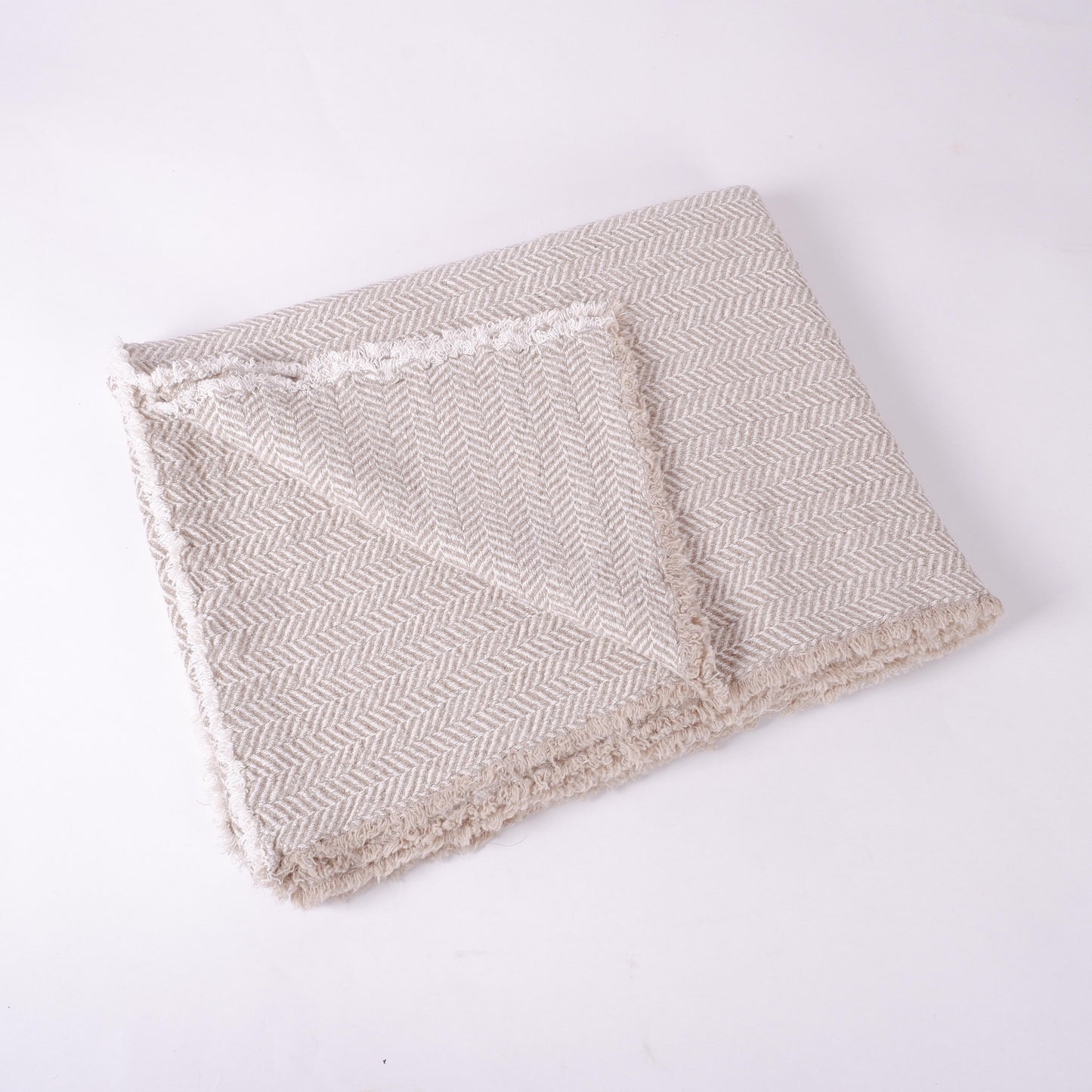 Natur and white linen blanket - in herringbone weaving