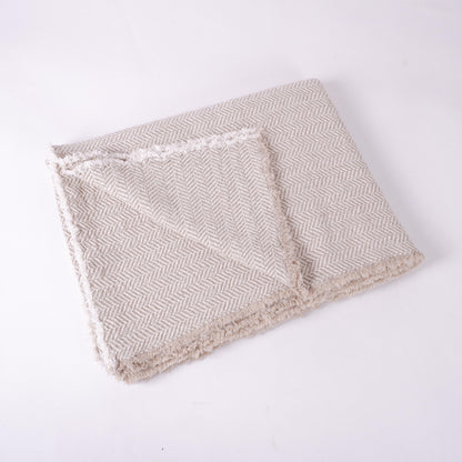 Natur and white linen blanket - in herringbone weaving
