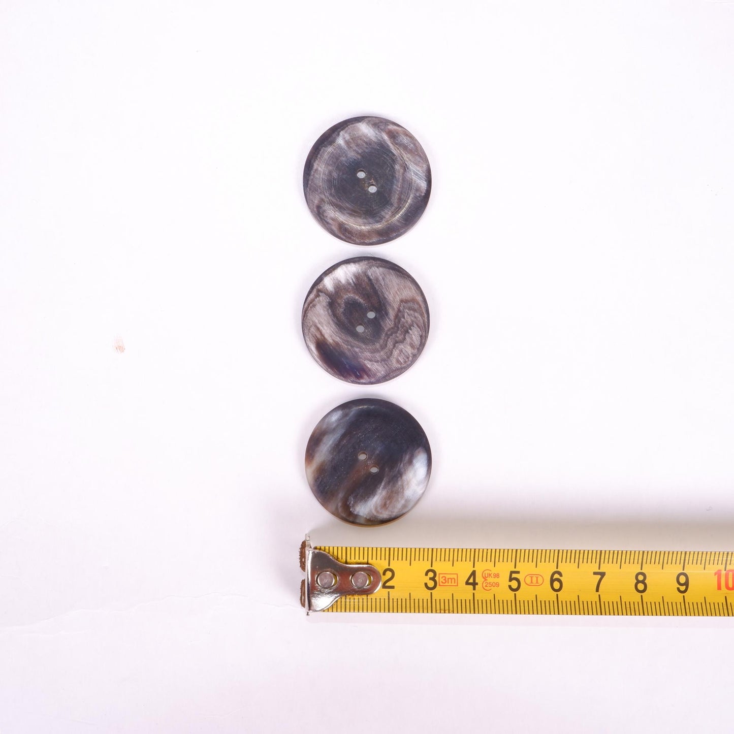 Horn buttons - size 32 mm -  2 holes