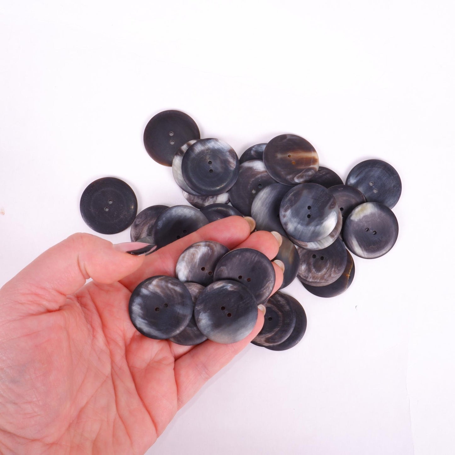Horn buttons - size 32 mm -  2 holes