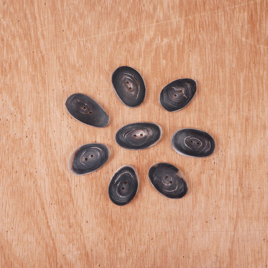 Horn buttons - oval -  2 holes