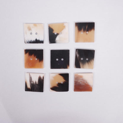 Horn buttons - square -  2 holes