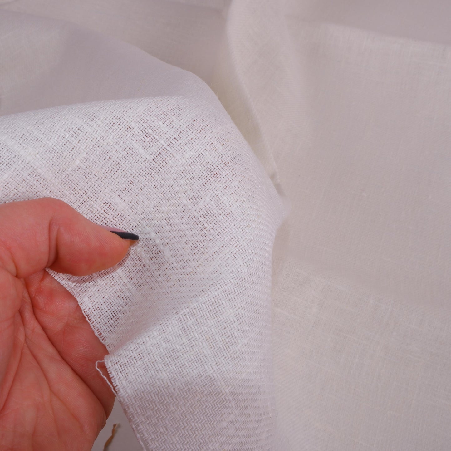 Offwhite -twill - linen fabric - 560H