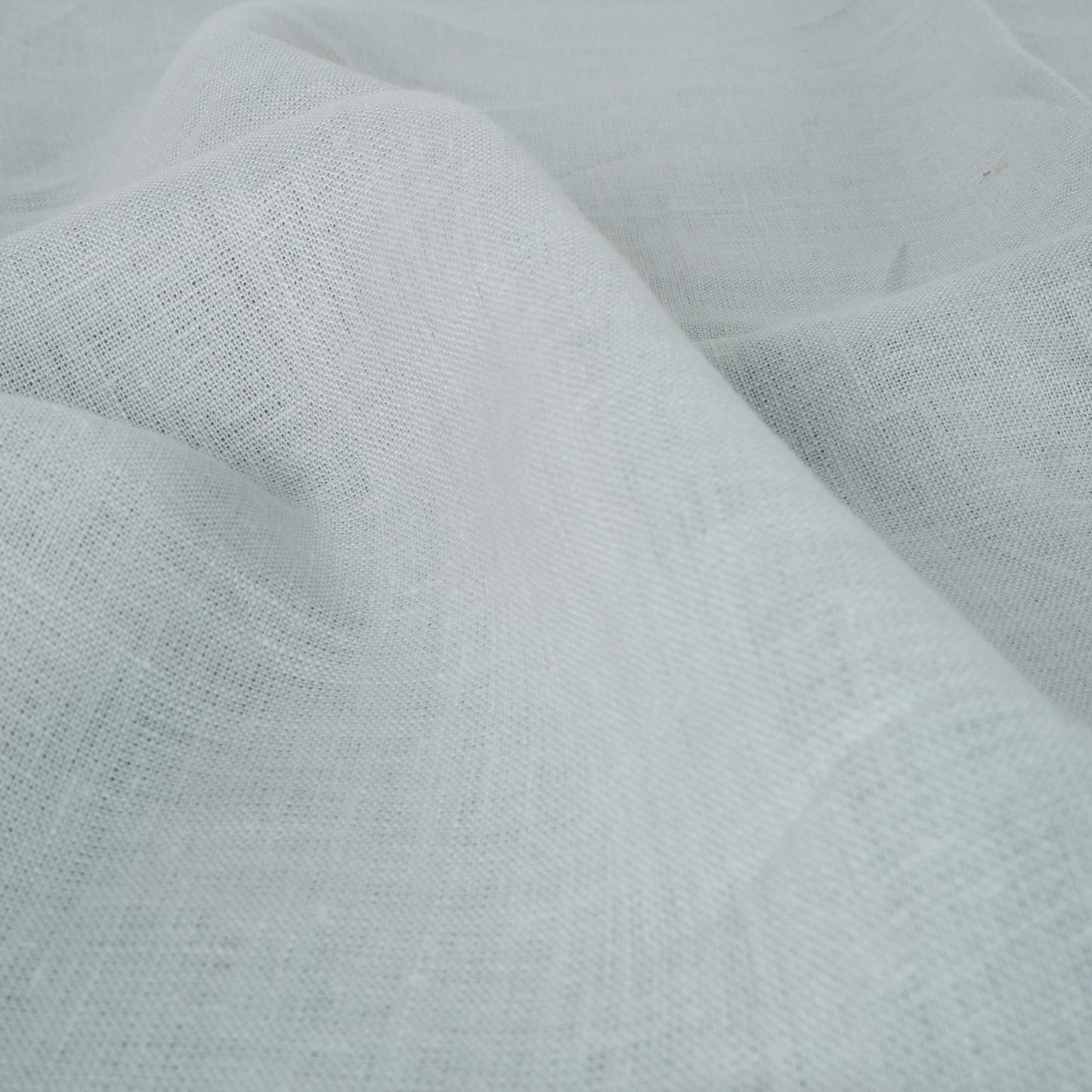 Cloud blue - linen fabric - 180g/² - 636M