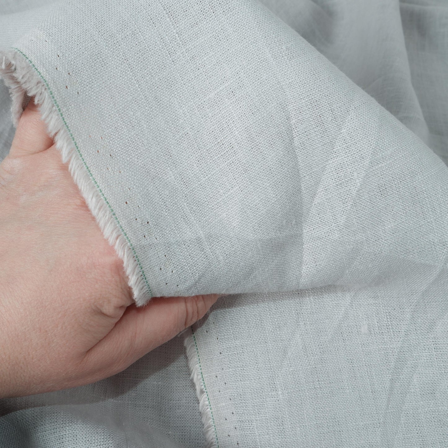 Cloud blue - linen fabric - 180g/² - 636M