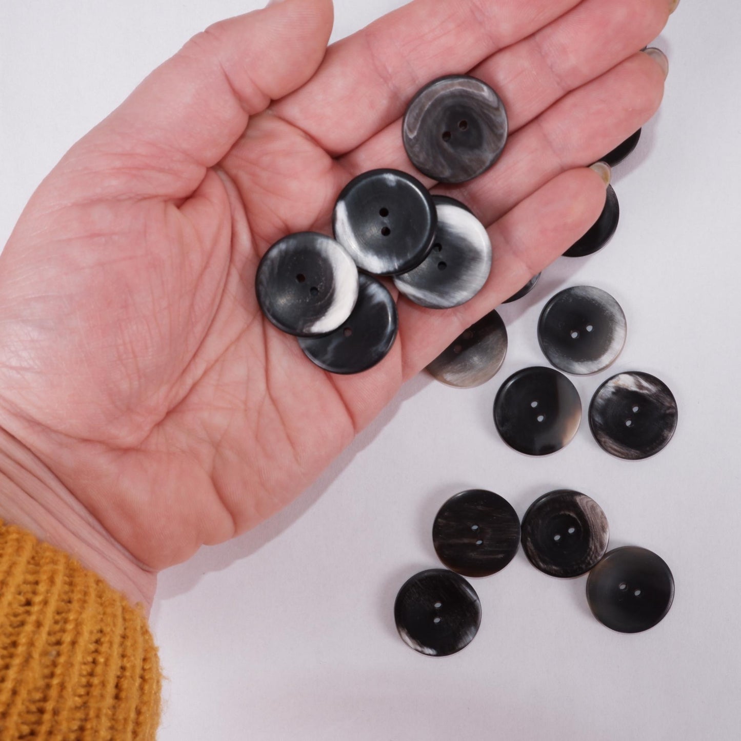 Horn buttons - size 25 mm -  2 holes
