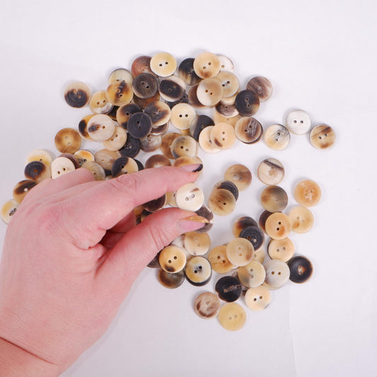 Horn buttons - size 15 mm -  2 holes