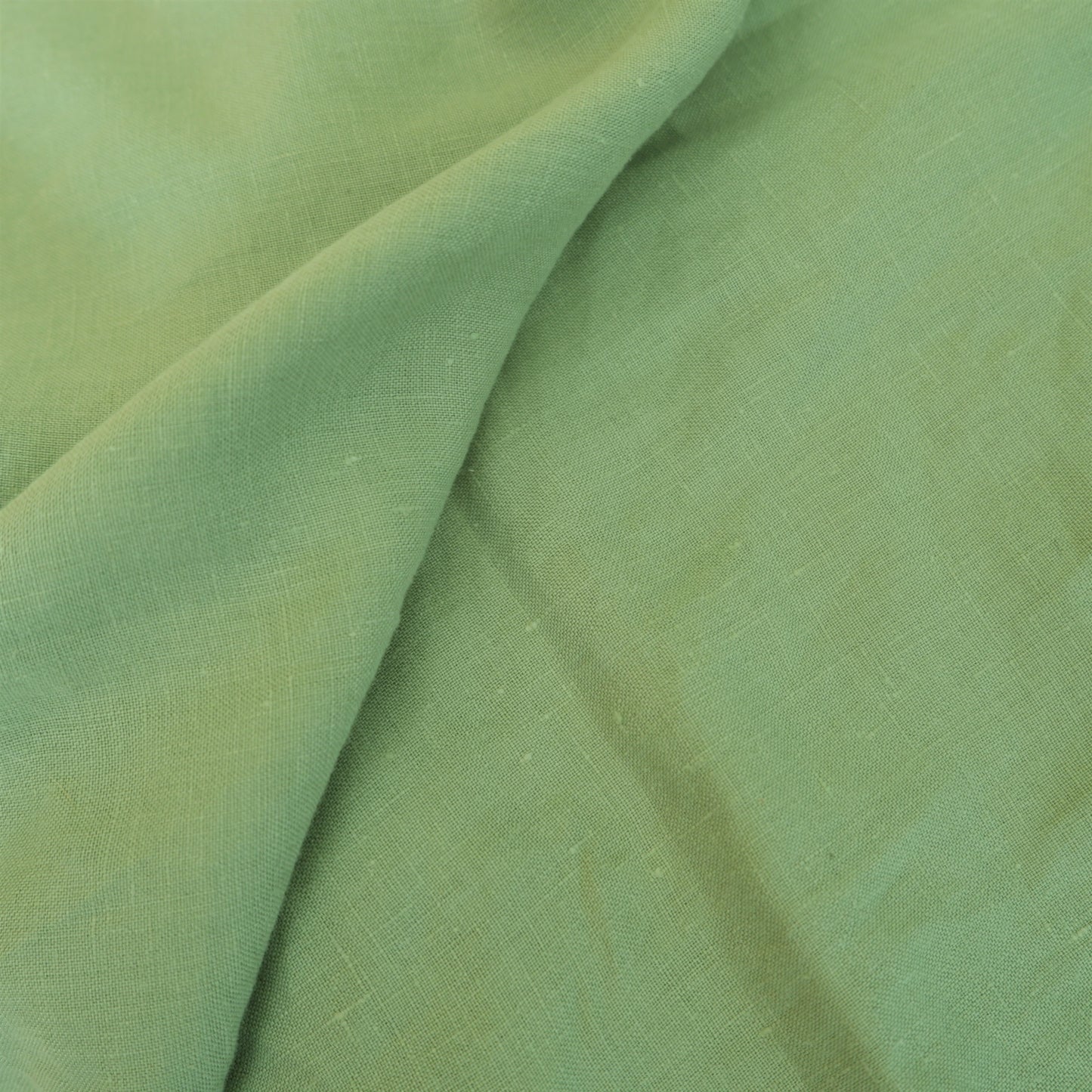 Pistachio green- linen fabric - 180g/² - 5879M