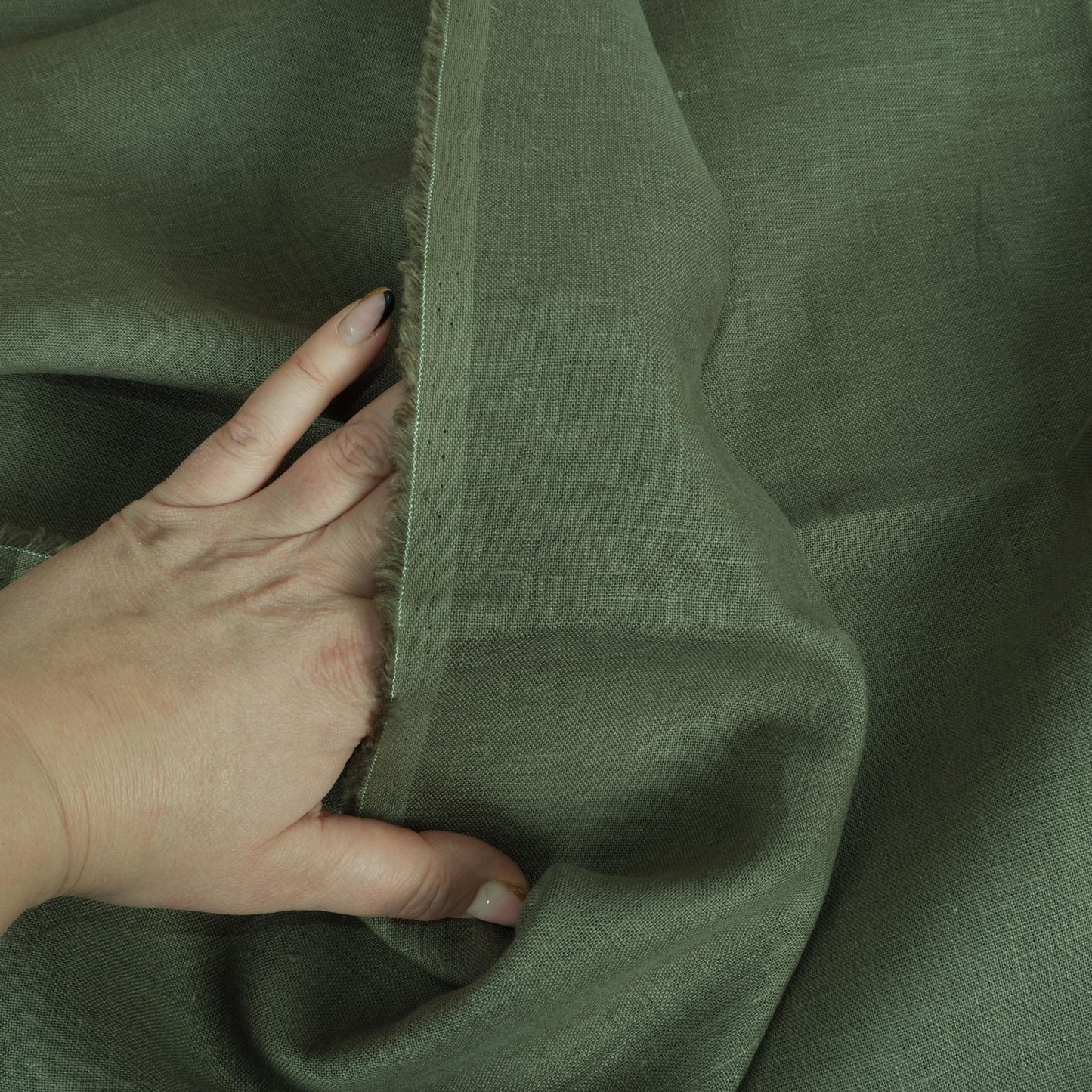 Moss green - linen fabric - 180g/² - 176M