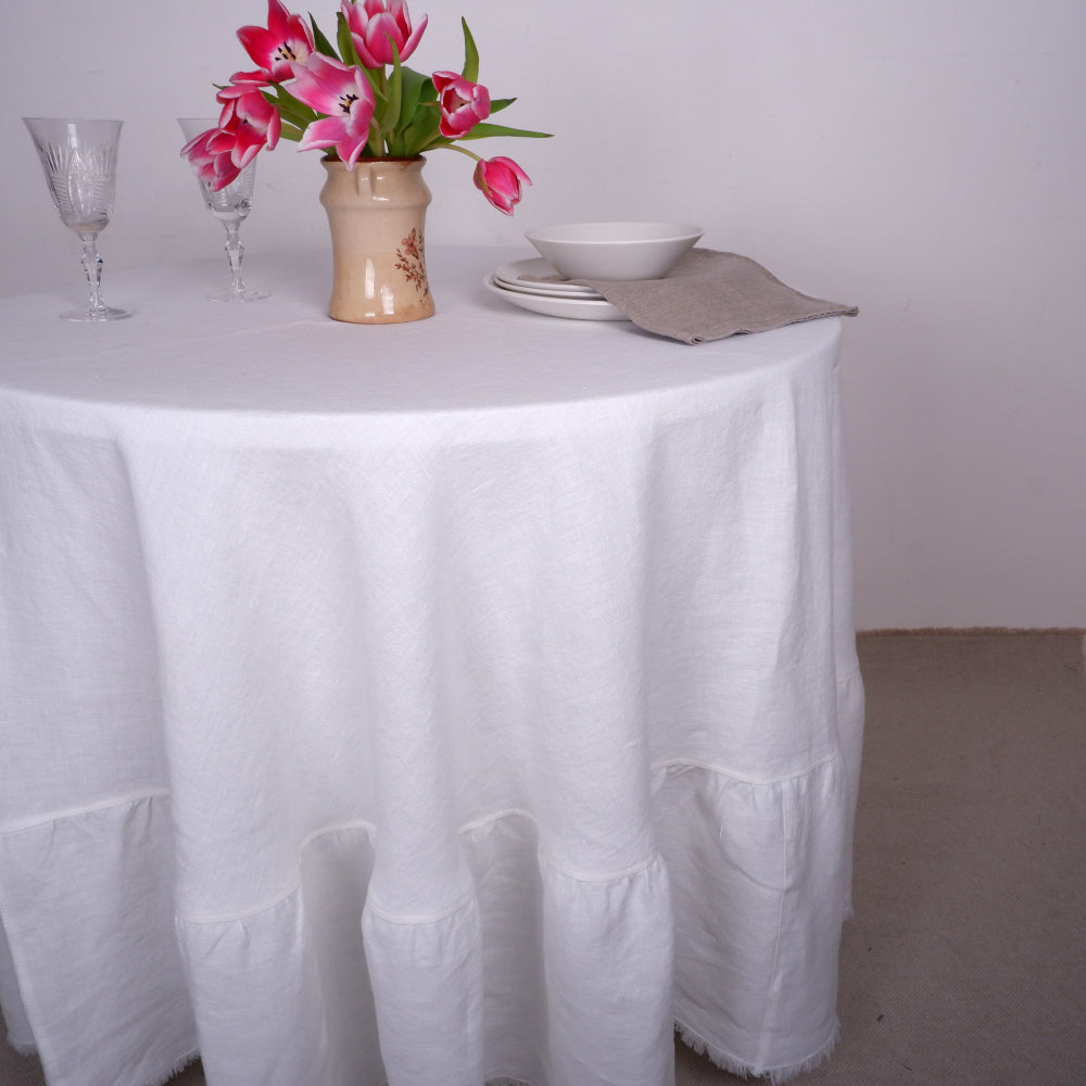 Round linen  tablecloth with ruffles - offwhite