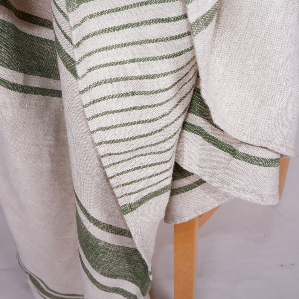 Village green- linen blanket
