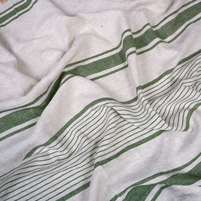 Village green- linen blanket