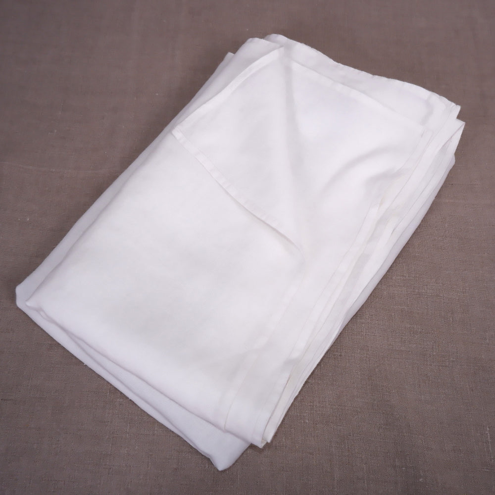 Offwhite linen - bed sheet