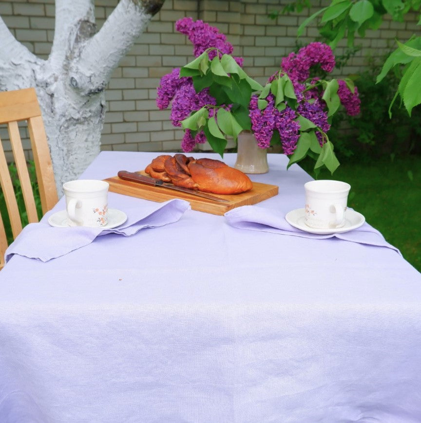 Linen tablecloth - pale purple
