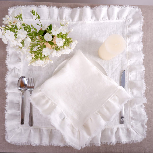 Ruffled offwhite linen napkin