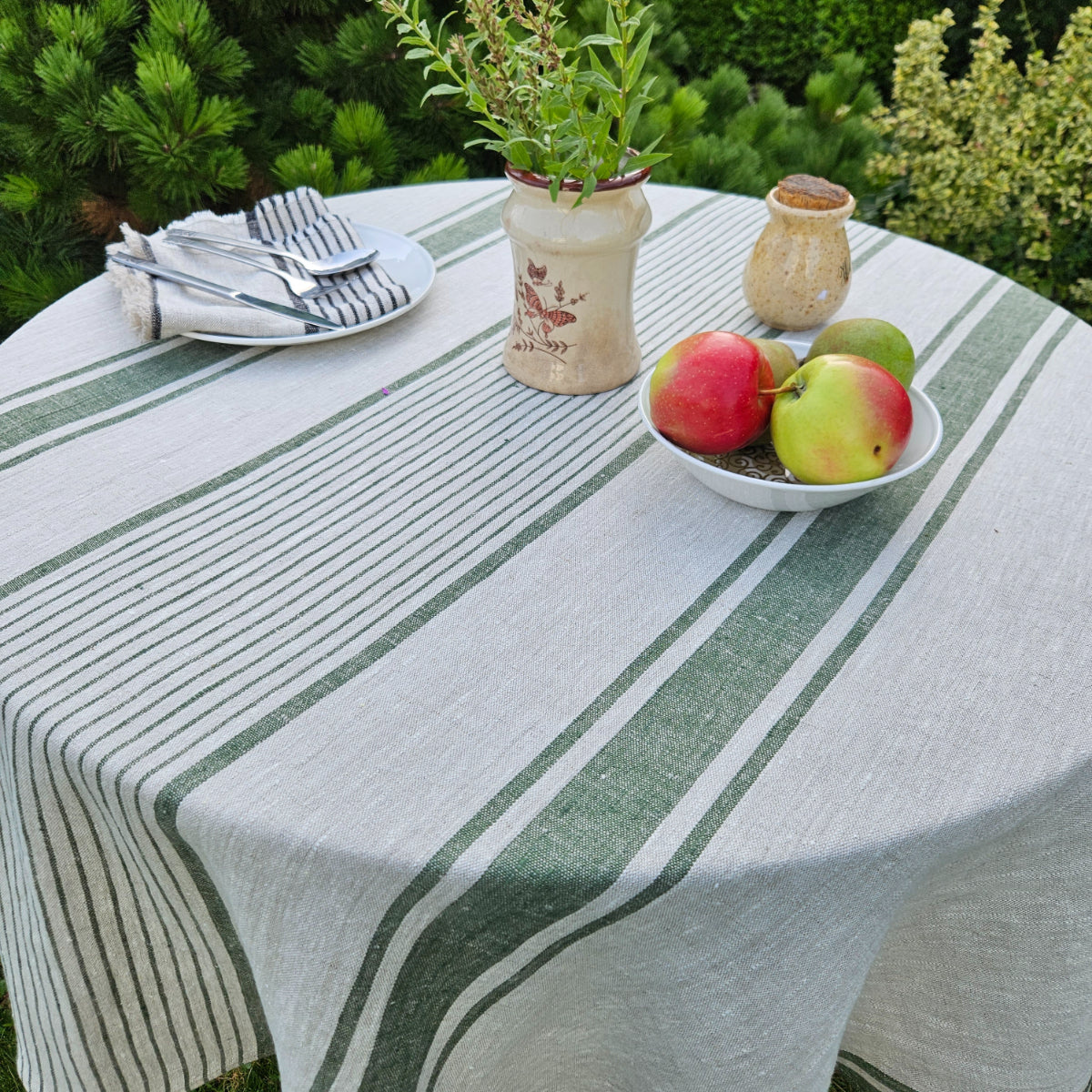 Round linen tablecloth - Village green