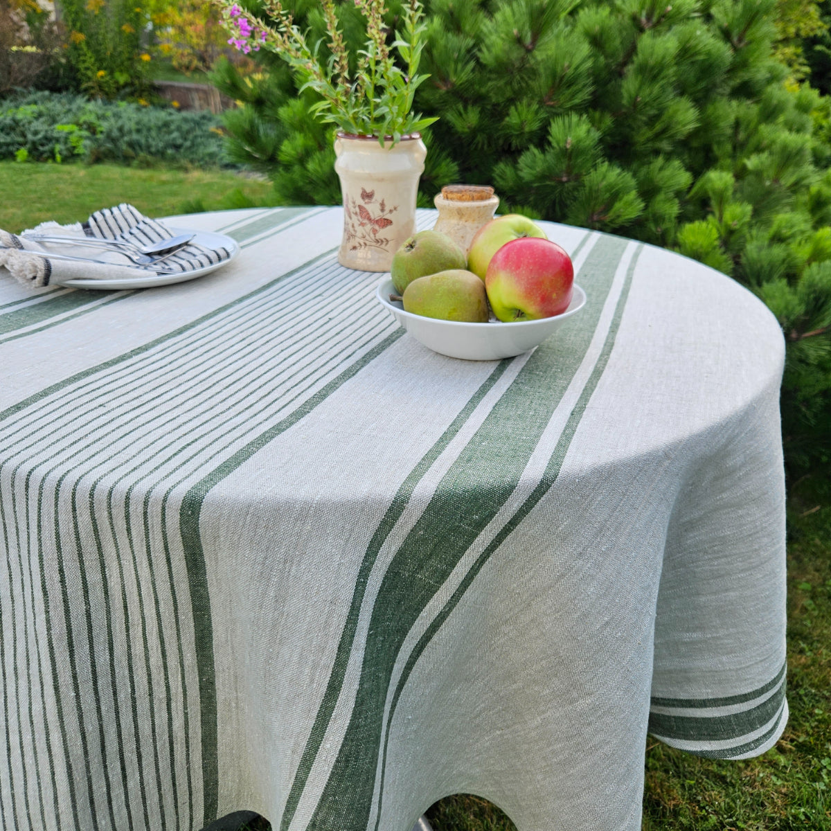 Round linen tablecloth - Village green