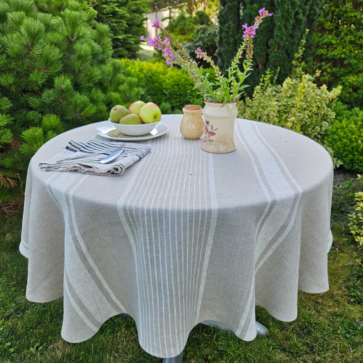 Round linen tablecloth - Village Natural