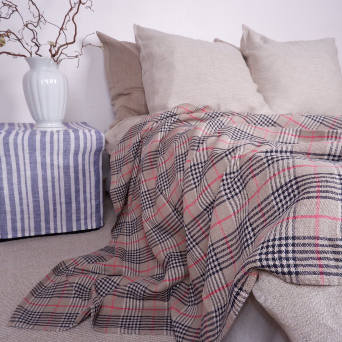 Brown checks linen blanket – LITHUANIAN LINEN