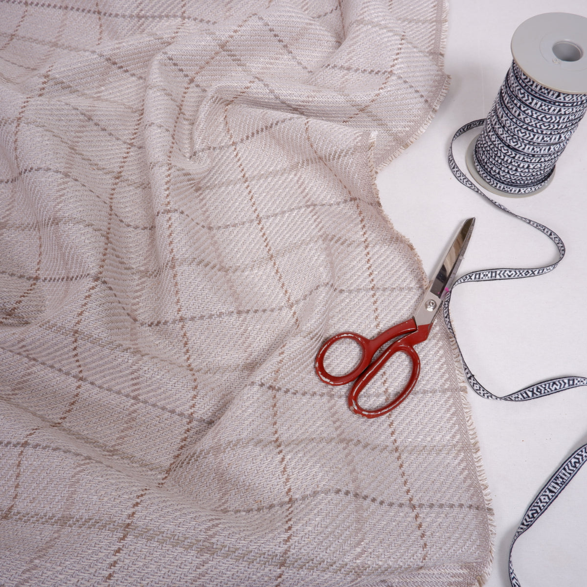 Brown and white checks - Extra Heavy linen blend fabric - T024H