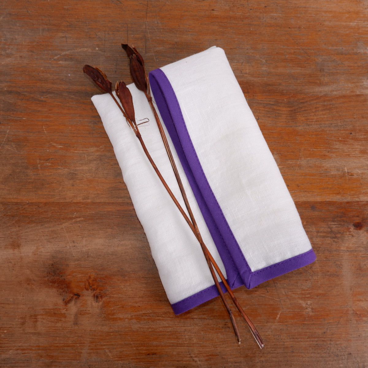 Natural linen napkin -  Purple hem