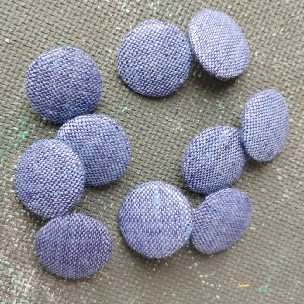 Linen Buttons in Chambre blue 588M