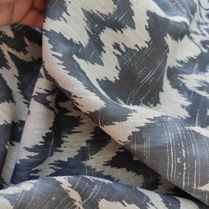 Linen fabric with Abstract Zigzag in navy blue LL332P - 100% linen