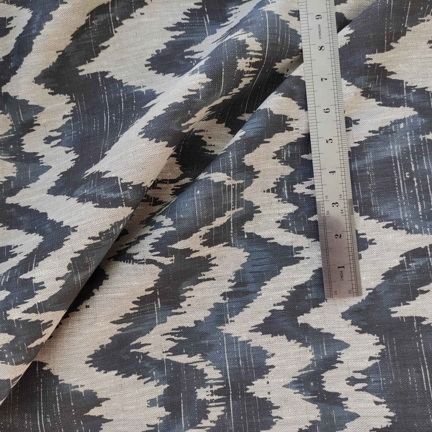 Linen fabric with Abstract Zigzag in navy blue LL332P - 100% linen