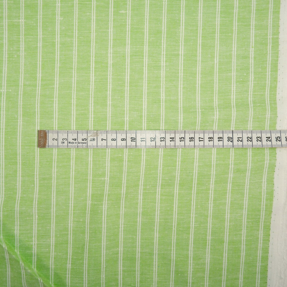 Green and white stripes - linen fabric - T107
