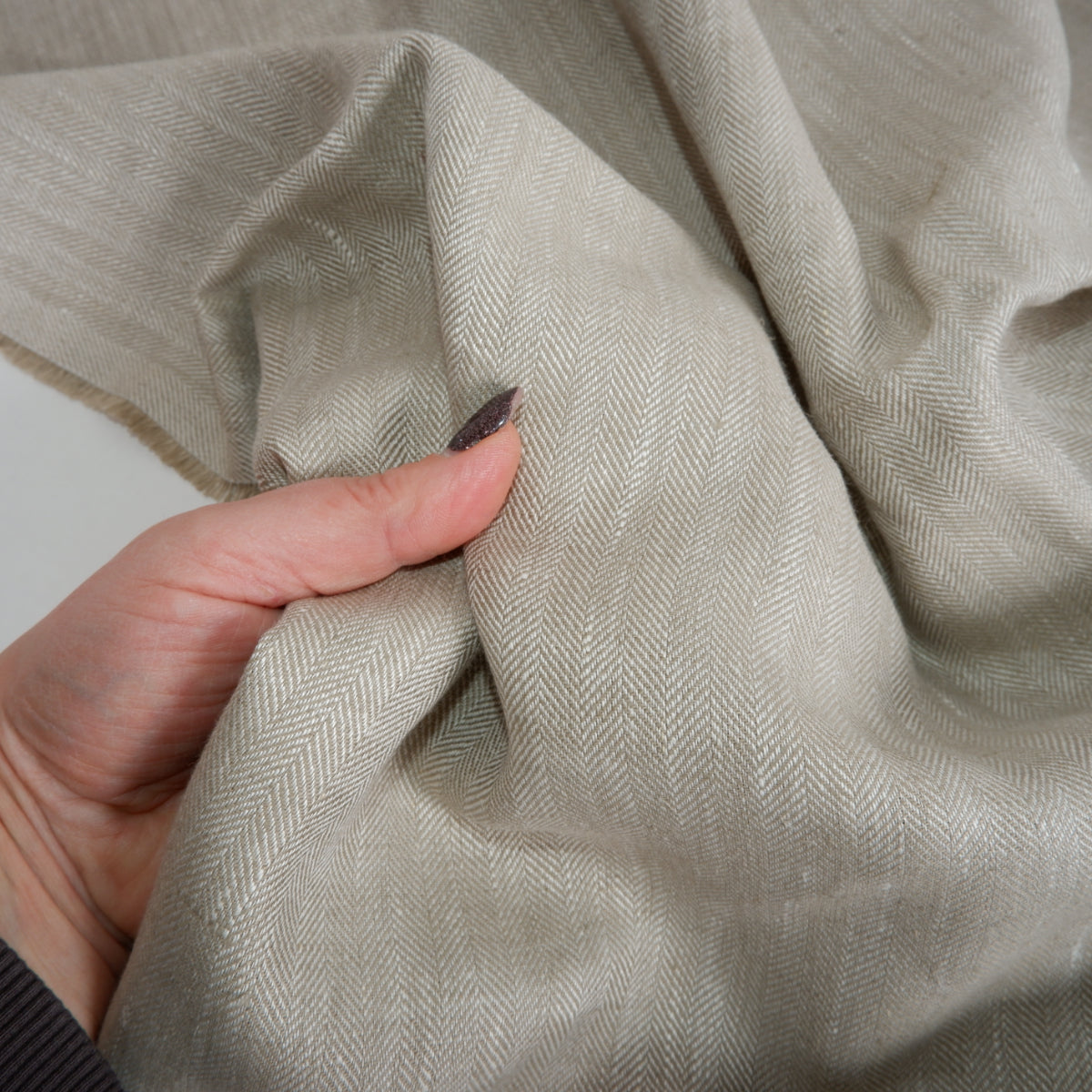 Linen fabric - Herringbone Grey - T117
