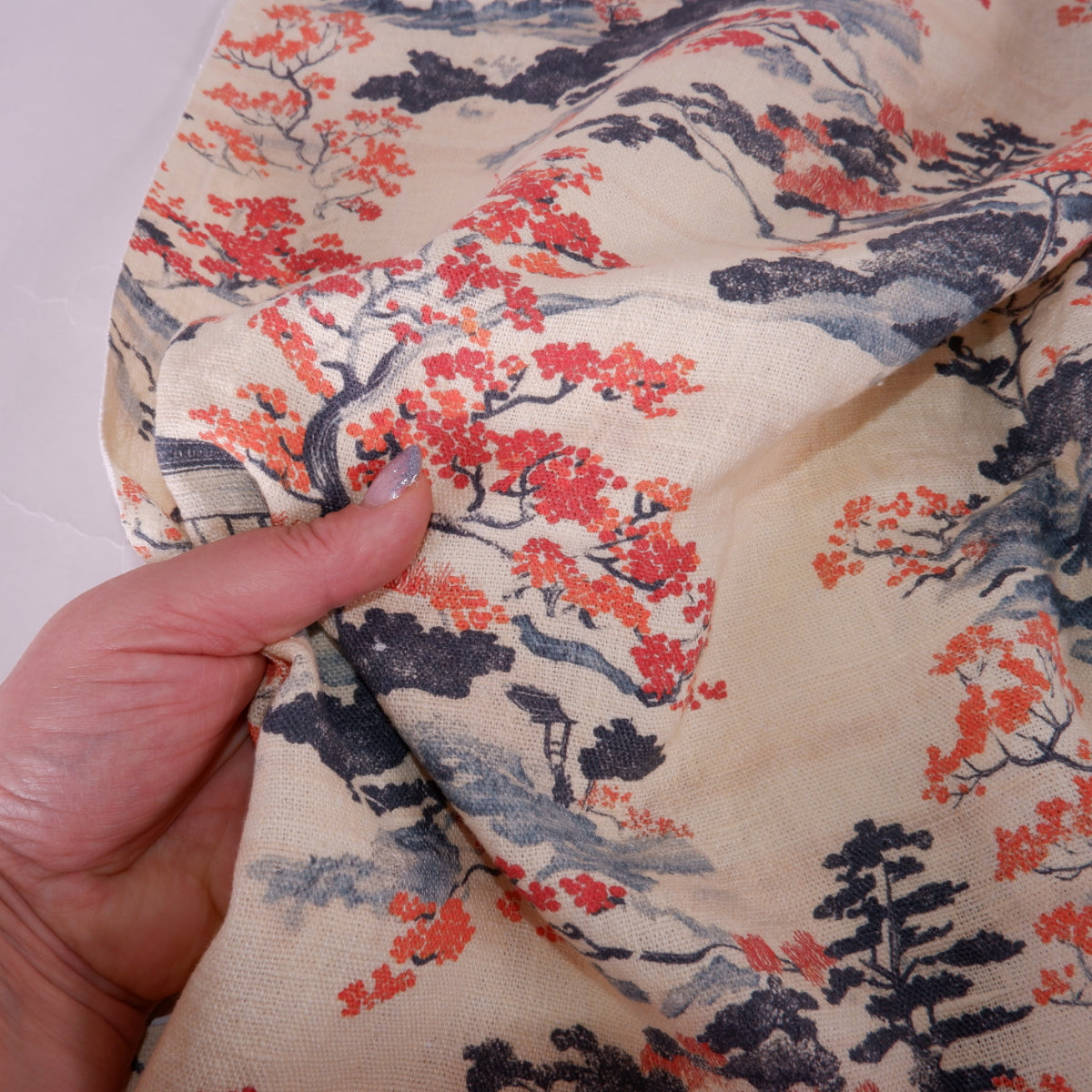 Autumn in Japan - Printed linen fabric - LL357P