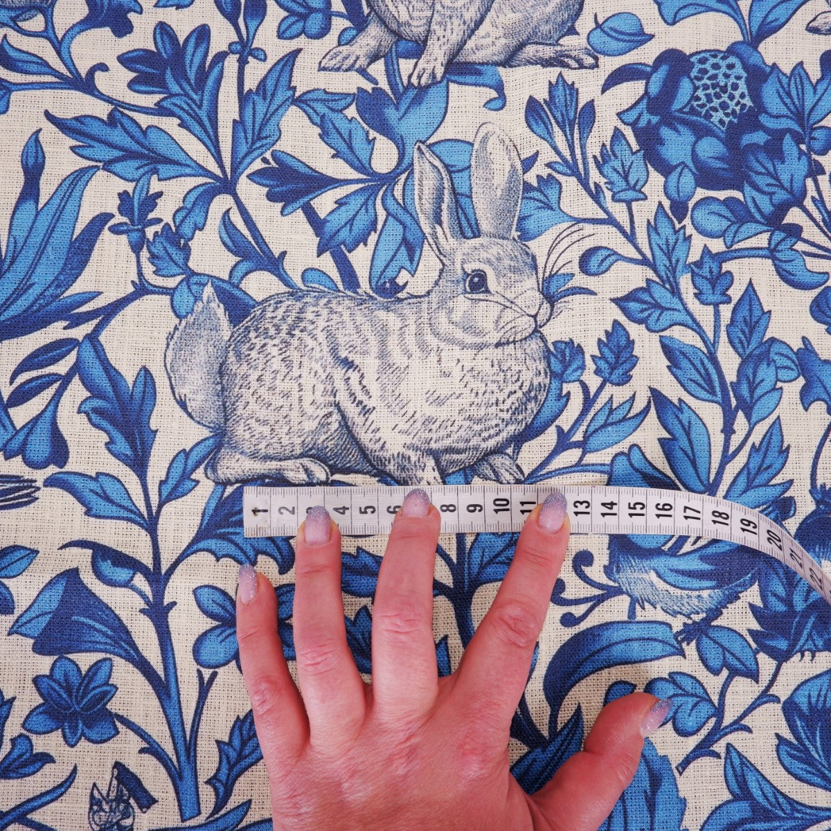 Blue rabbit - Printed linen fabric - LL358P