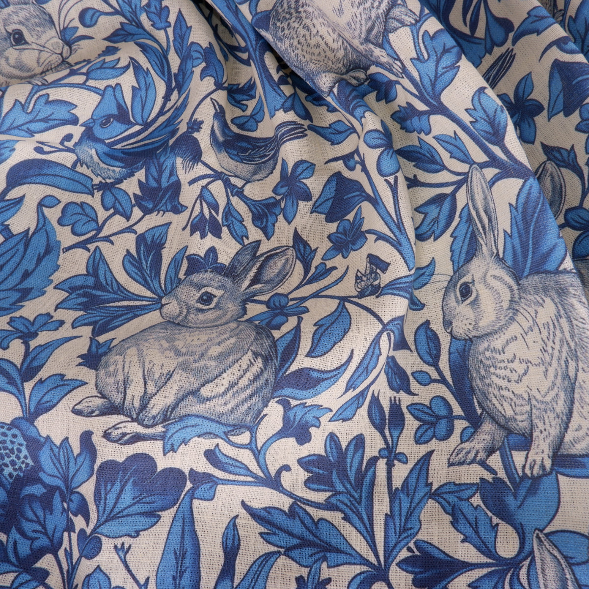 Blue rabbit - Printed linen fabric - LL358P