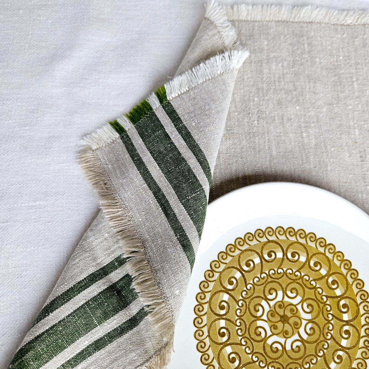 Village green - linen napkin  - with fringes