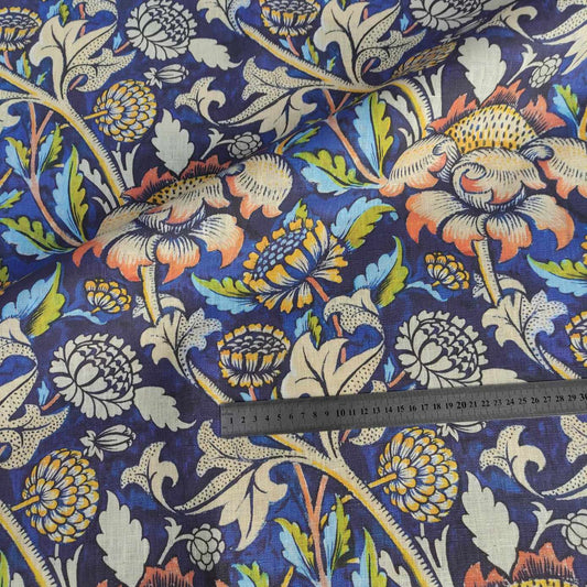 William Morris Wey  - Printed linen fabric - LL362P