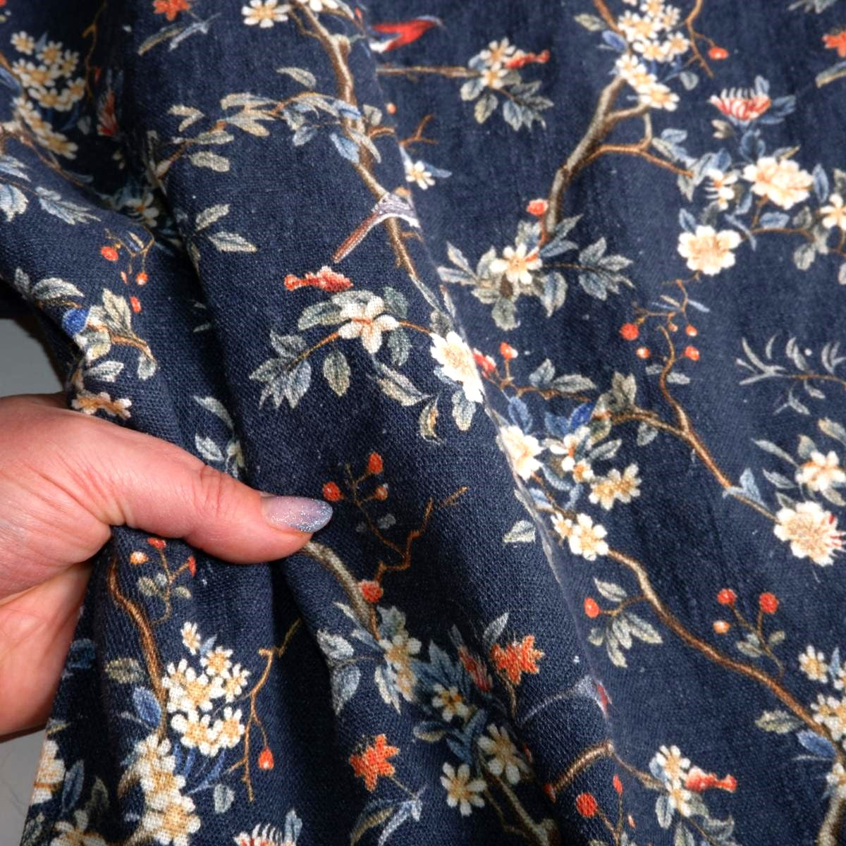 Toile de Jouy in navy blue  - Botanical printed linen fabric - LL2054P