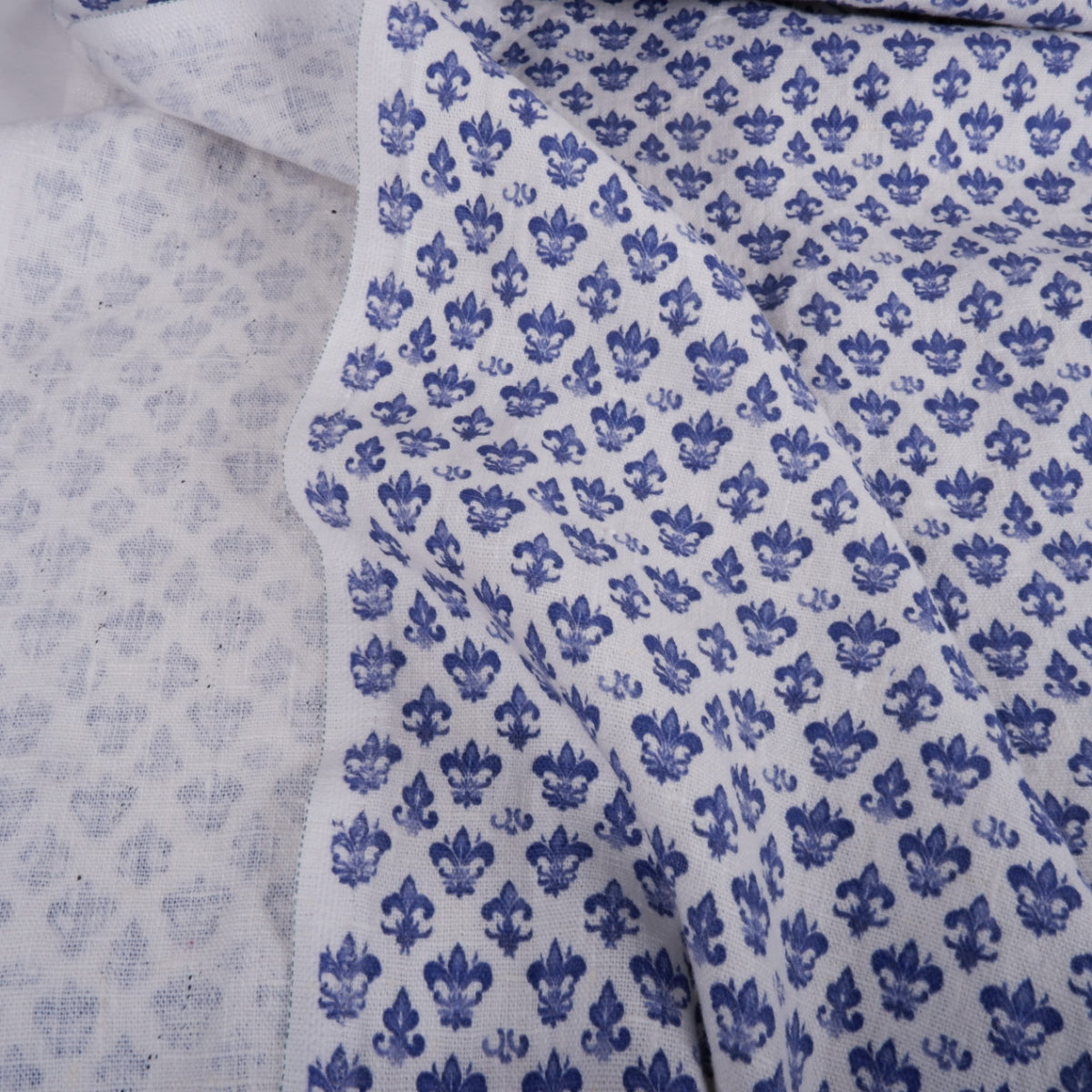 Fleur de lis - Printed linen fabric - LL360P