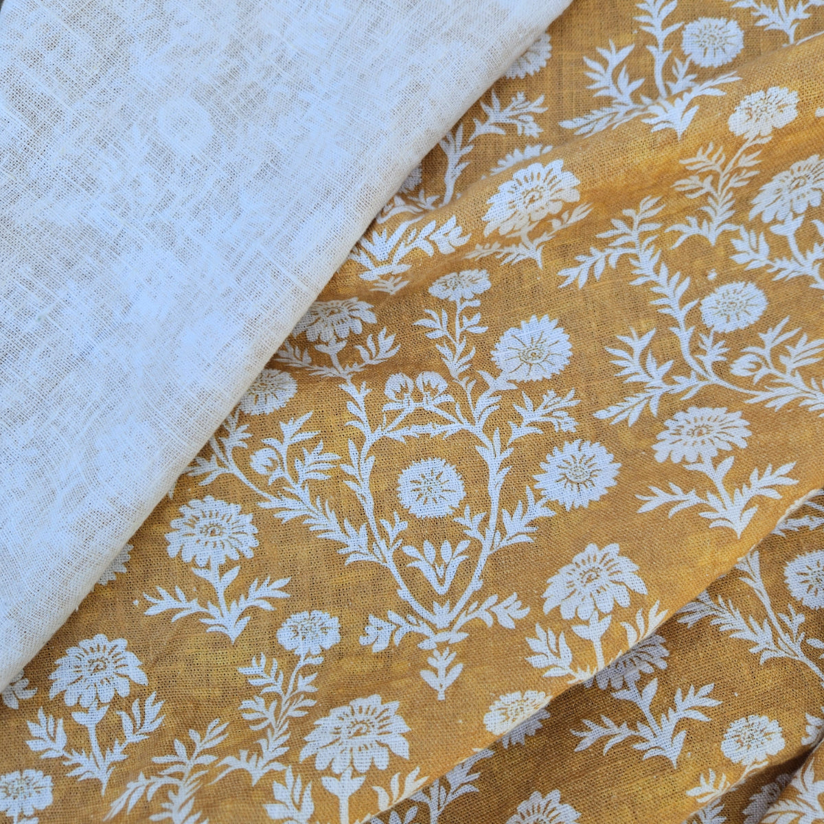 Mustard flower print - Printed linen fabric - 2223