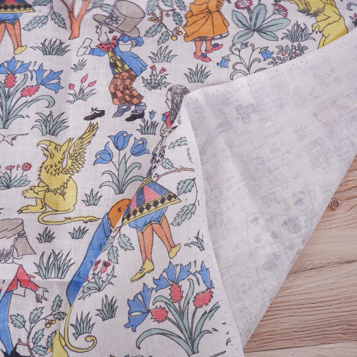 100% linen fabric - Alice in Wonderland by Voysey - Victorian Art crafts - Historical pattern for upholstery dress making 2984