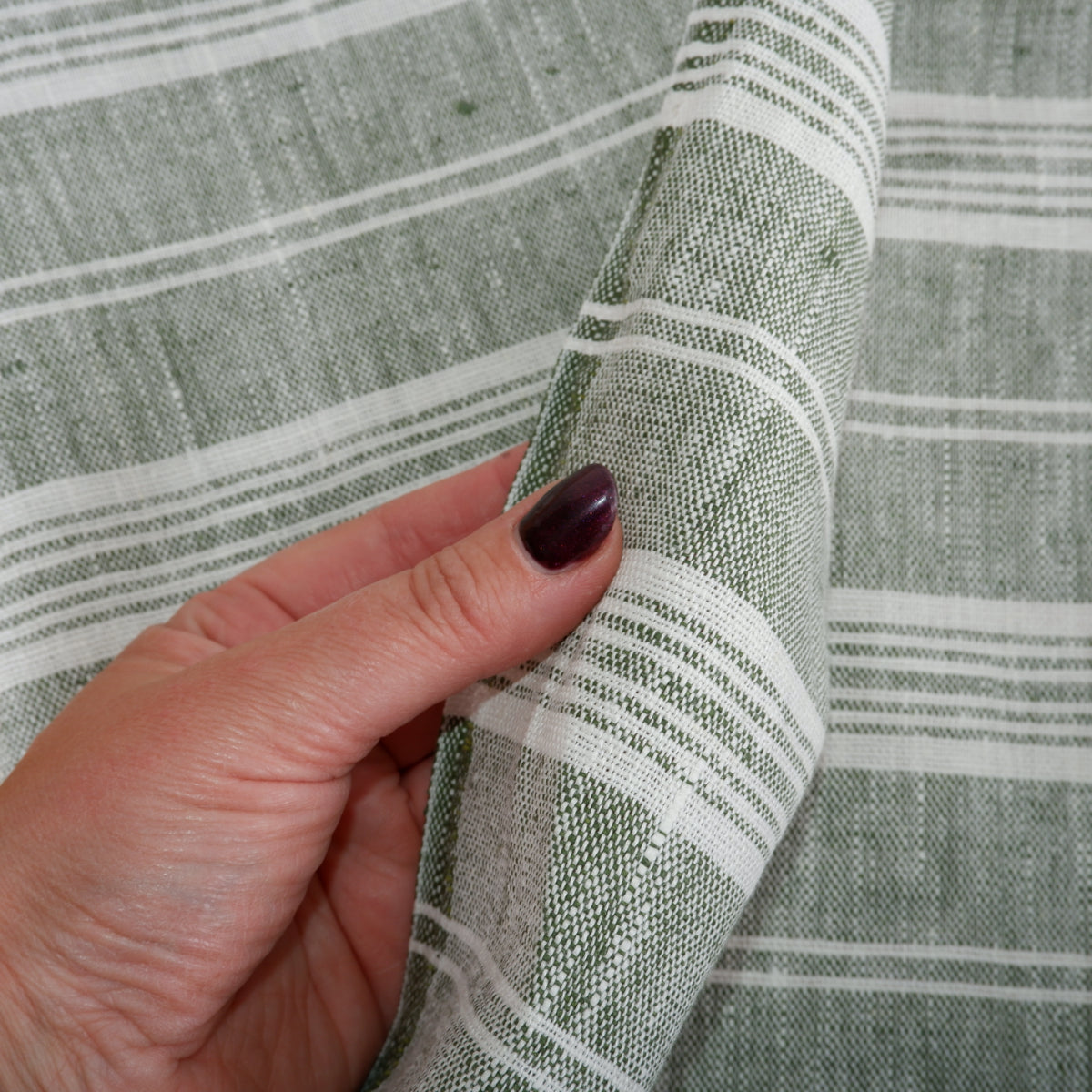 Green COTTAGE stripes - heavy linen fabric - T310