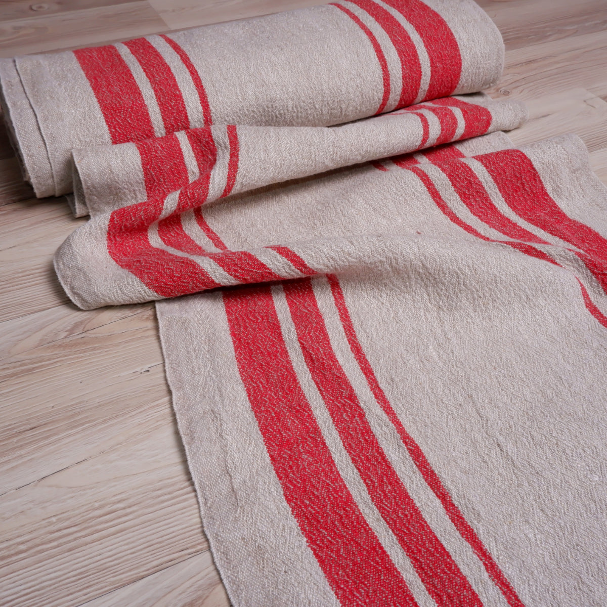 Red stripes in linen fabric - sack weave - Grainsack - 055A
