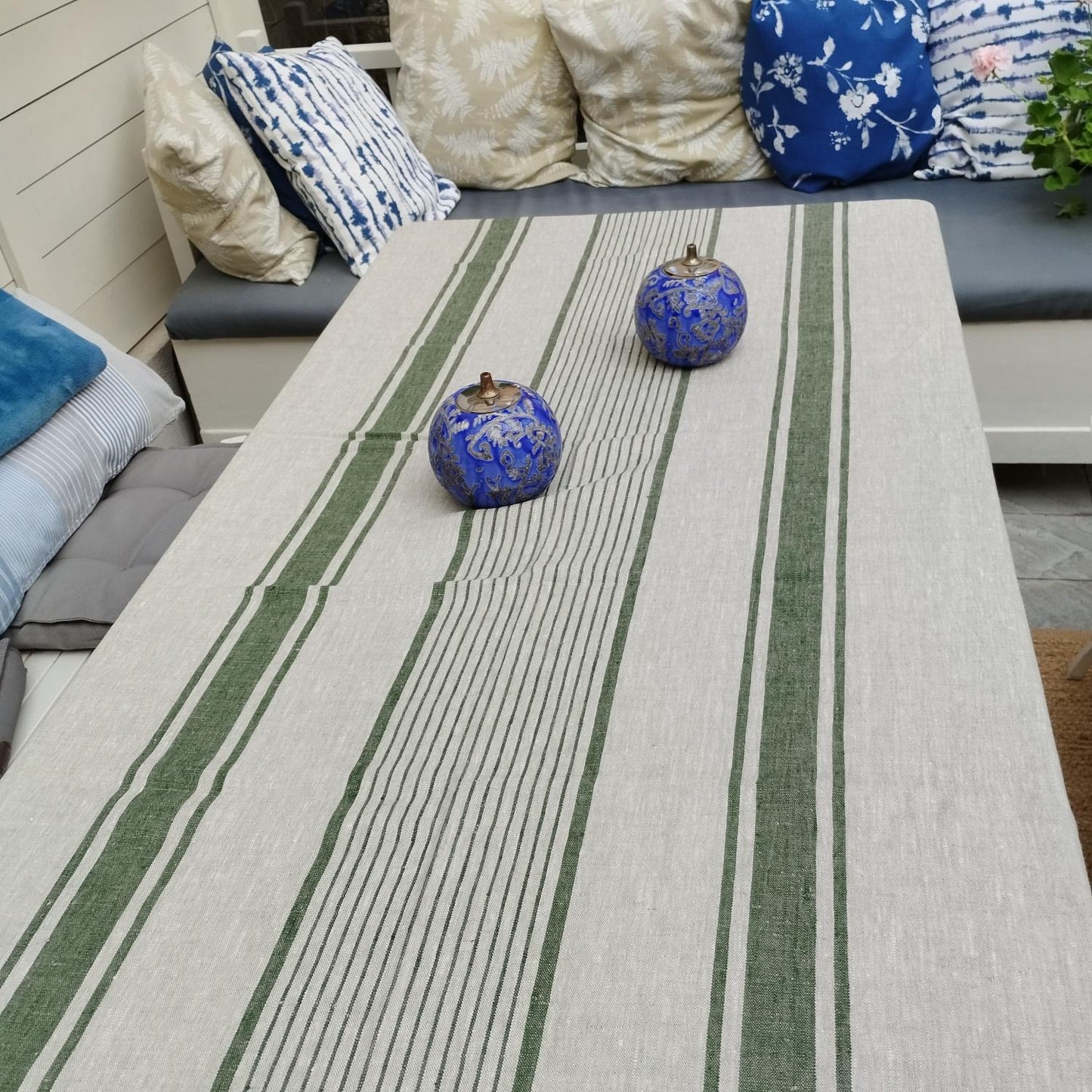 Village green - linen tablecloth